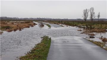 In der Gemeinde Hagen wurde eine Straße wegen Überflutungen gesperrt.