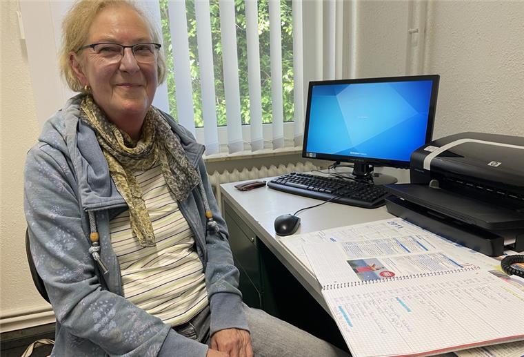 Butjadingens Gleichstellungsbeauftragte hört auf In der Grundschule in Burhave kann Karin Herrmann einen kleinen Raum als Büro nutzen. Jeden Freitag hält sie dort eine Sprechstunde ab.