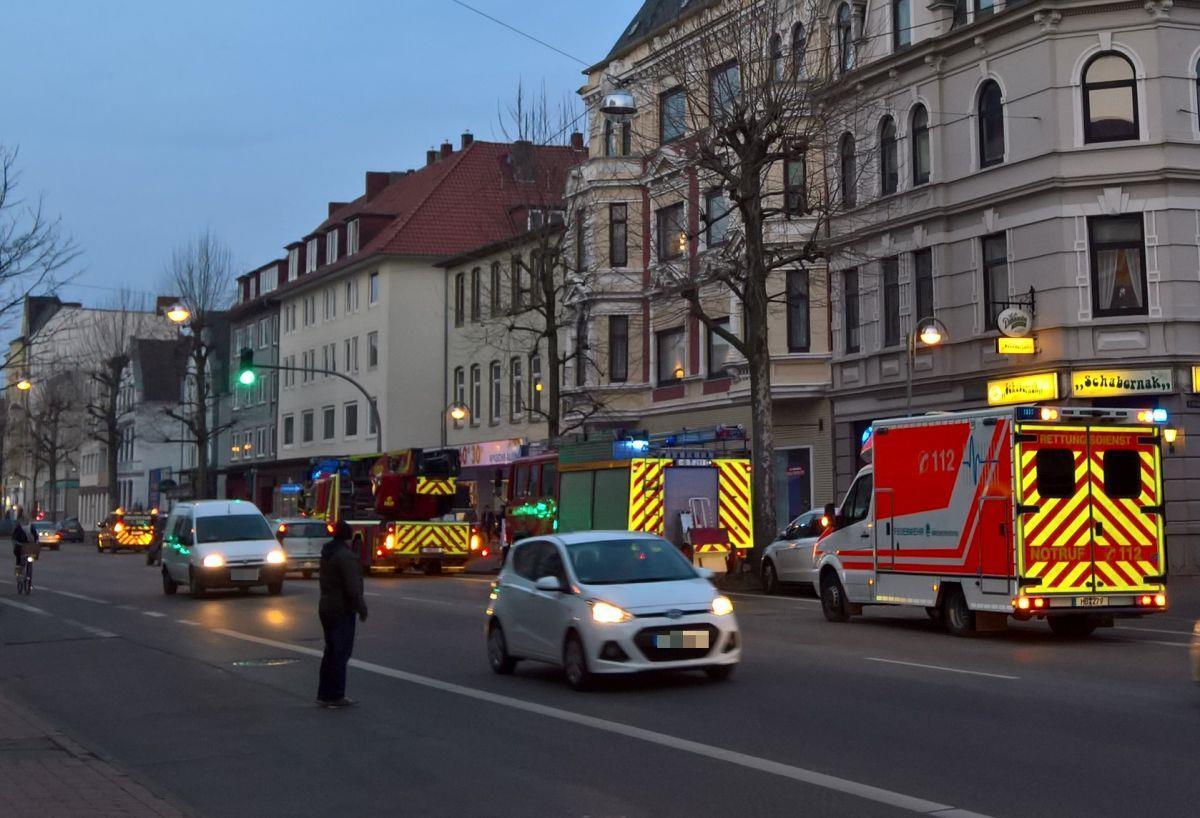 In der Hafenstraße und in der Straße Auf den Sülten in Bremerhaven-Lehe waren Feuerwehr und Polizei im Einsatz.