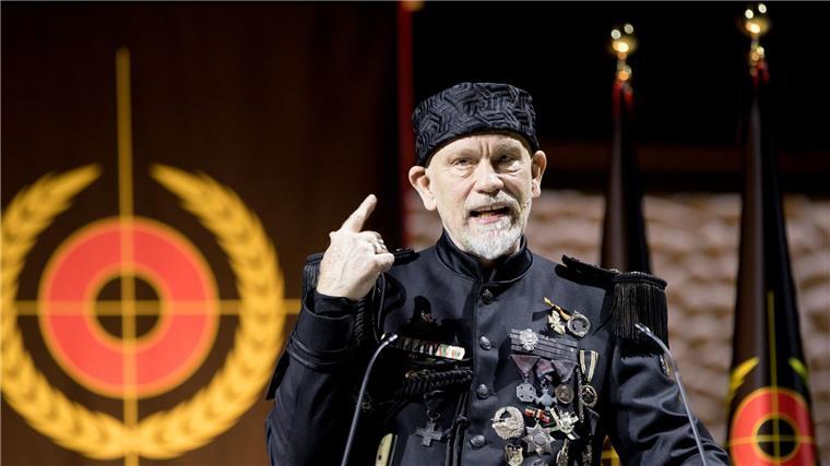 Hollywood-Außenseiter John Malkovich wird 70 In der Hamburger Elbphilharmonie war John Malkovich in dem Stück „Just Call Me God“ zu sehen.