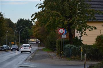In der Leher Straße, der Wehdener Straße sowie der Deutschen Straße in Spaden gilt jetzt Tempo 30. 