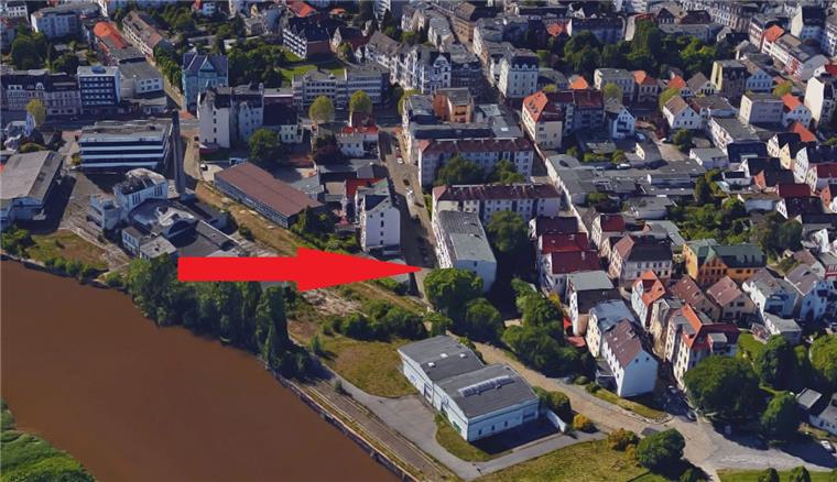 In der Luisenstraße traf der 19-Jährige gleich auf sechs Räuber.