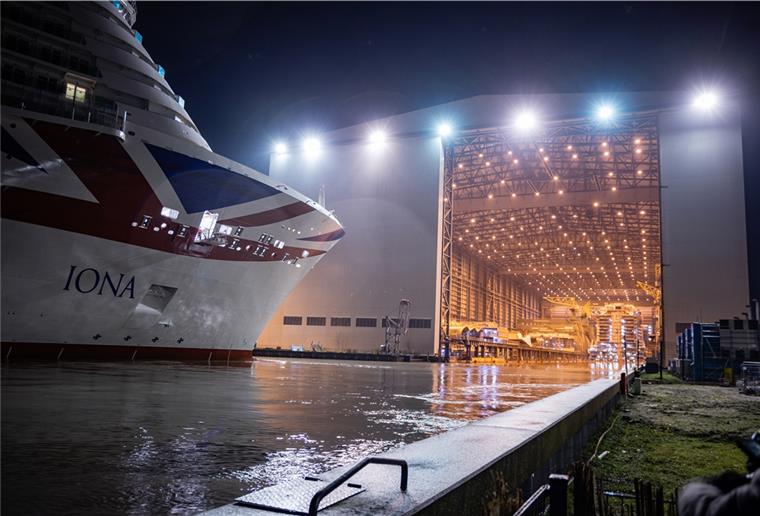 Mitarbeiter der Papenburger Meyer-Werft müssen in Quarantäne In der Meyer-Werft in Papenburg sind 18 Personen mit Corona infiziert, weitere Mitarbeiter sind in Quarantäne.