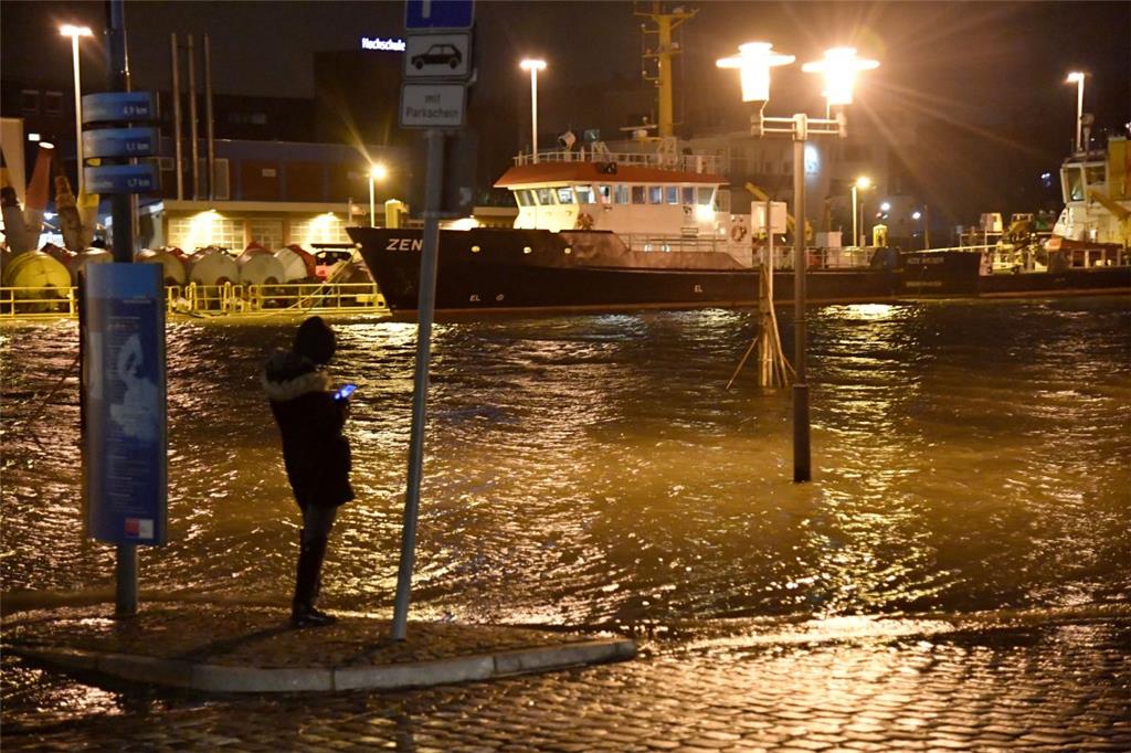 In der Nacht kam es an der Geeste zu Überschwemmungen. 