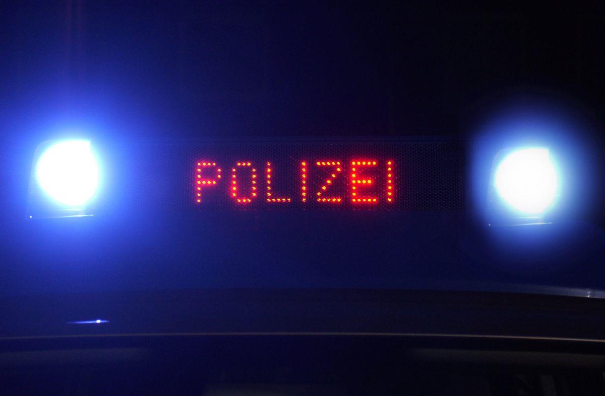 In der Nacht zu Freitag sind zwei Männer in ein Hotel in Lehe eingebrochen. 