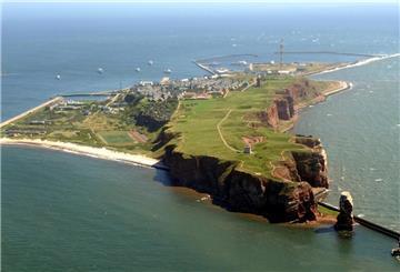 Die Hochseeinsel Helgoland (Luftaufnahme).