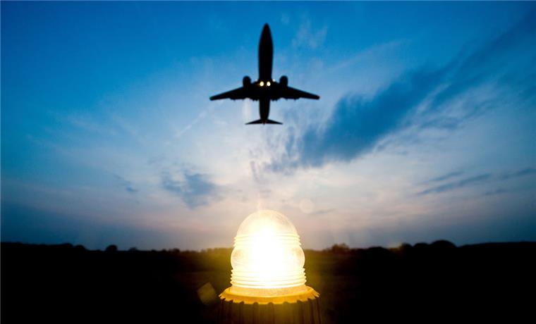 Ukrainisches Passagierflugzeug nahe Teheran abgestürzt In der Nähe von Teheran ist eine Boeing 737 abgestürzt.