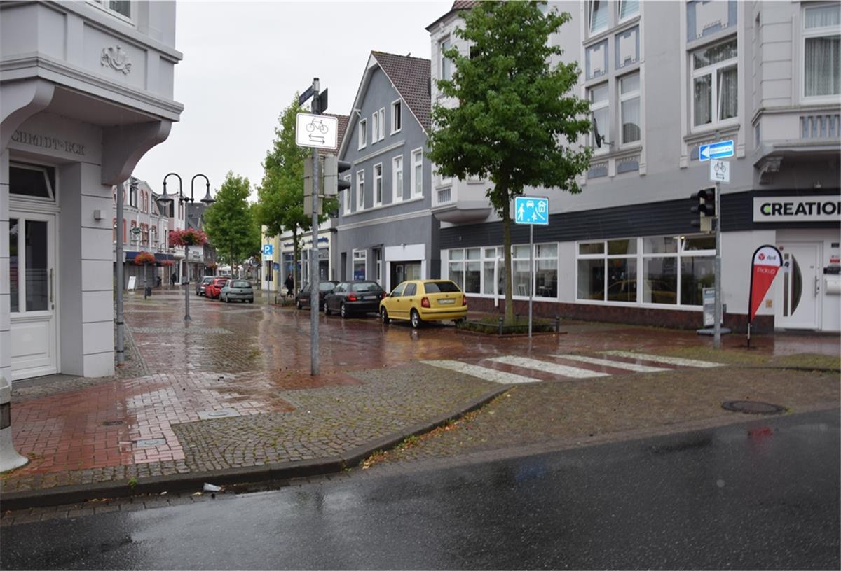 Nördliche Fußgängerzone: Erhoffte Belebung bleibt aus In der nördlichen Fußgängerzone werden die Parkbuchten überwiegend von Anwohnern genutzt, sagen die Inhaber der angrenzenden Einzelhandelsgeschäfte.