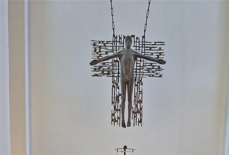 Gekreuzigter Jesus in der Auferstehungskirche Bremervörde