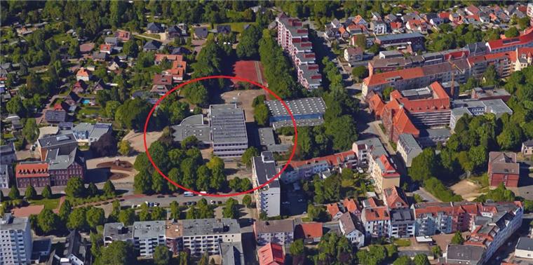 Schule am Leher Markt: Aufmerksame Putzkolonne entdeckt Einbrecher In der Schule am Leher Markt hat am Montagabend ein Einbrecher zugeschlagen. Doch er machte seine Rechnung ohne eine aufmerksame Putzkolonne.