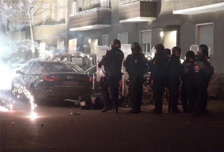 Polizei in der Silvesternacht.