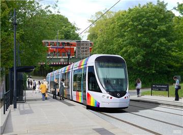 n der Visualisierung des Verkehrsclubs Deutschland wartet unter dem S-Bahnhof Parkstraße/Kransburger Straße gleich die Straßenbahn.