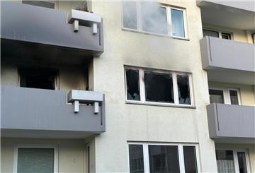 In der Zollinlandstraße hat die Feuerwehr einen Wohnungsbrand gelöscht.