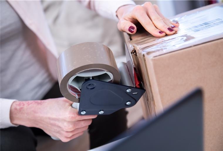 In Deutschland werden ab sofort auch bei Waren mit einem Wert von unter 22 Euro - bestellt aus Nicht-EU-Staate - 19 Prozent Mehrwertsteuer aufgeschlagen.