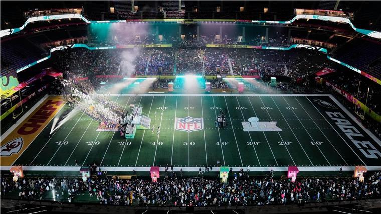 Super-Bowl-Anleitung zum Mitreden: Was alles wichtig ist In die Halle passen mehr Zuschauer als vergangenes Jahr in Las Vegas.