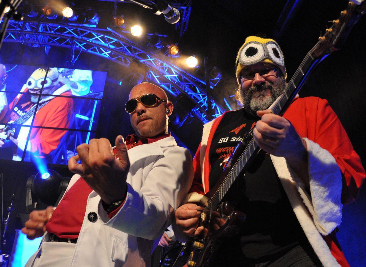 In diesem Jahr finden in der Jahnhalle drei Christmas-Rock-Konzerte statt. Am Samstag geht es los. Warum könnte stattdessen nicht ein großes Konzert in der Friedeburg stattfinden? Auch Ideen wie diese könnten beim Kulturforum zur Sprache kommen.