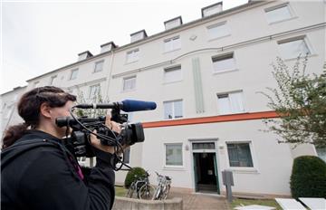 In diesem Mehrfamilienhaus im Stadtteil Vahrenwald in Hannover wurde das Skelett eines toten Säuglings und ein lebendes Baby in einem Koffer gefunden.