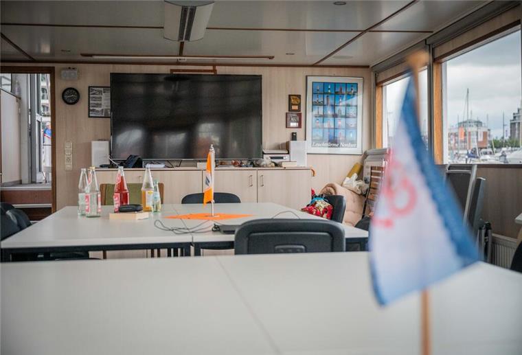 In diesem Unterrichtsraum auf der „Kapitän Kruse“: Das Schiff wird als berufsbildende Schule für die gewerbliche Kapitänsausbildung in der Binnenschifffahrt genutzt.