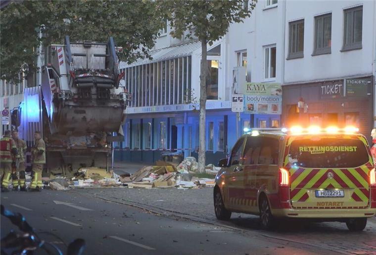 Toter Mann in Müllwagen gefunden - Polizei gibt neue Erkenntnisse bekannt In einem Müllwagen in der Bremer Bahnhofsvorstadt ist vor einigen Tagen ein lebloser Mann gefunden worden.