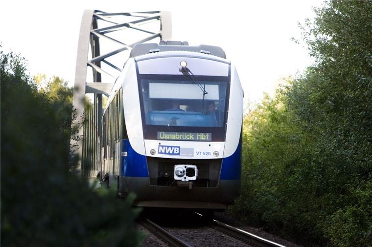 Widerlicher Angriff auf Zugbegleiterin in Nordwestbahn In einem Triebwagen der Nordwestbahn zwischen Osnabrück und Bremen ereignete sich der Vorfall.