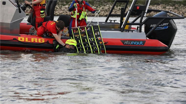 In Flüssen schwimmen - das ist nichts für Ungeübte, mahnt DLRG-Präsidentin Ute Vogt.