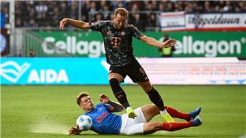 In Kiel war der dreifache Torschütze Harry Kane nicht aufzuhalten.