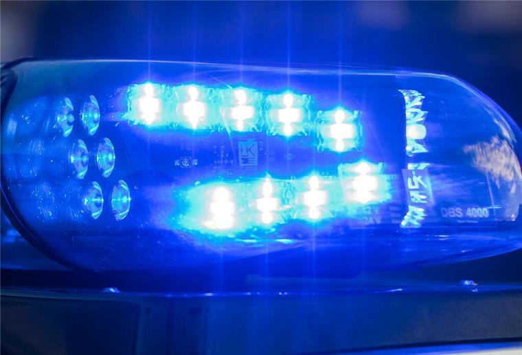 Frau (89) steuert ihren Wagen in Langen in den Gegenverkehr In Langen kam es am Montagvormittag zu einem Verkehrsunfall.