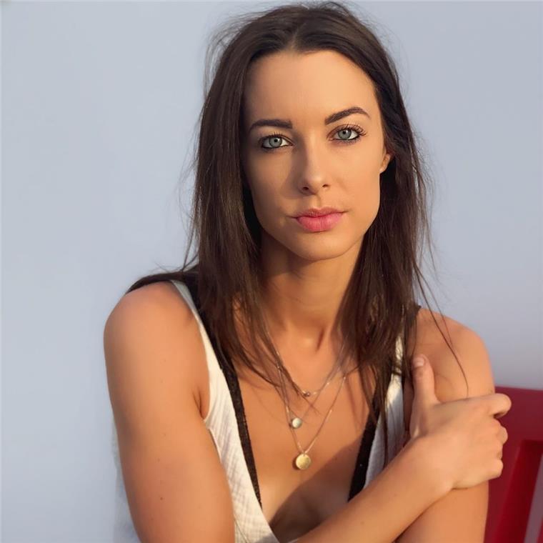 London: Youtuberin Emily Hartridge stirbt bei Unfall mit E-Scooter In London, England, ist die bekannte YouTuberin Emily Hartridge bei einem Unfall mit einem E-Scooter ums Leben gekommen.
