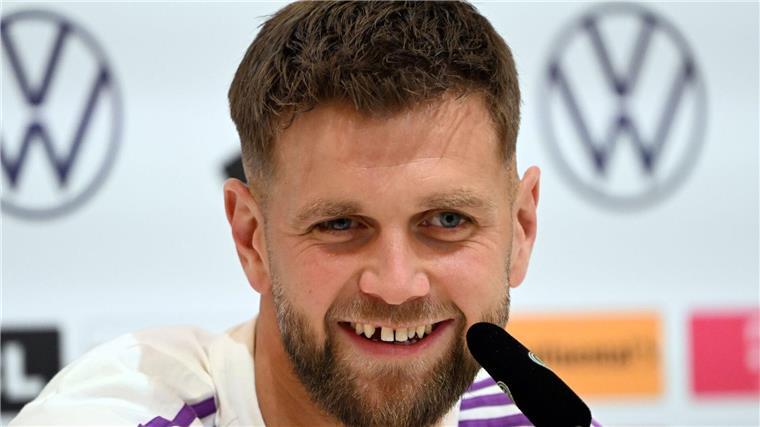 Füllkrug wechselt von Dortmund in die „beste Liga der Welt“ In London wurde der deutsche Nationalspieler mit der Zahnlücke mit einem kleinen Wortspiel empfangen.
