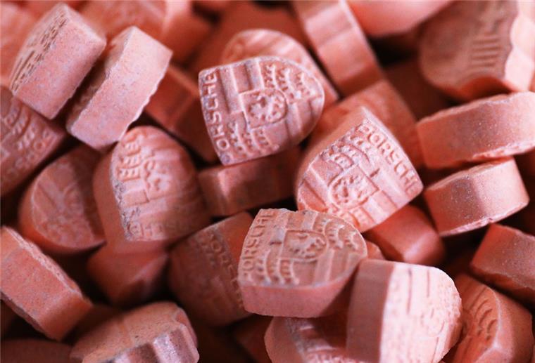 Ecstasy, mehrere Tabletten