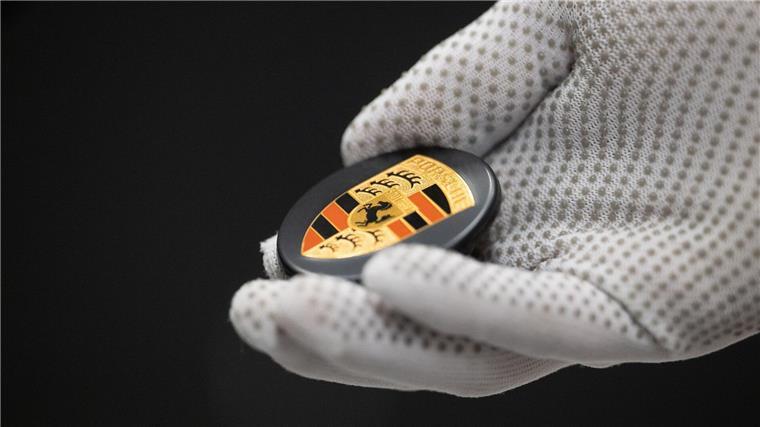 Porsche verkauft im ersten Halbjahr weniger Autos In mehreren Weltregionen ging der Porsche-Absatz zurück - besonders deutlich in China. (Archivbild)