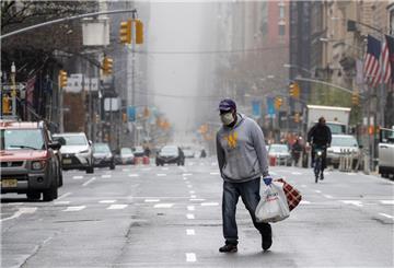 In New York ist das öffentliche Leben fast zum Stillstand gekommen.