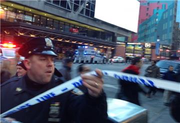In New York (USA) soll eine Explosion in der Nähe eines Bus-Terminals mehrere Menschen verletzt haben.