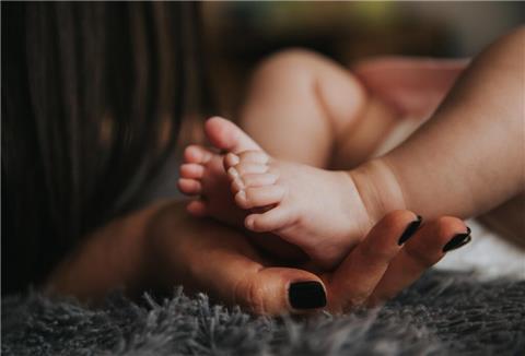 In Nienburg hat eine Mutter ein Baby mit über 5 Kilo Gewicht geborgen.