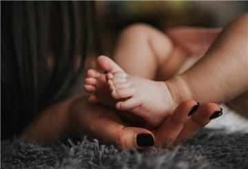 In Nienburg hat eine Mutter ein Baby mit über 5 Kilo Gewicht geborgen.