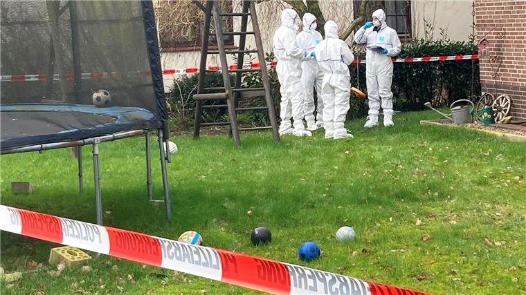 Wegen vierfachen Mordes angeklagter Soldat schweigt weiter In Scheeßel soll der Soldat den neuen Freund seiner Noch-Ehefrau und dessen Mutter getötet haben. (Archivbild)