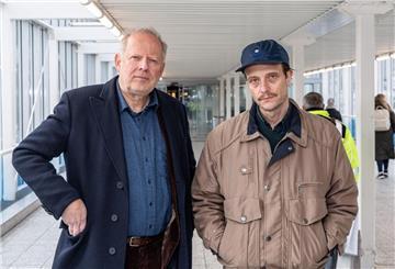 In seinem letzten Fall als Kommisar Klaus Borowski hat Axel Milberg einen cleveren Gegenspieler (August Diehl). (Archivbild)