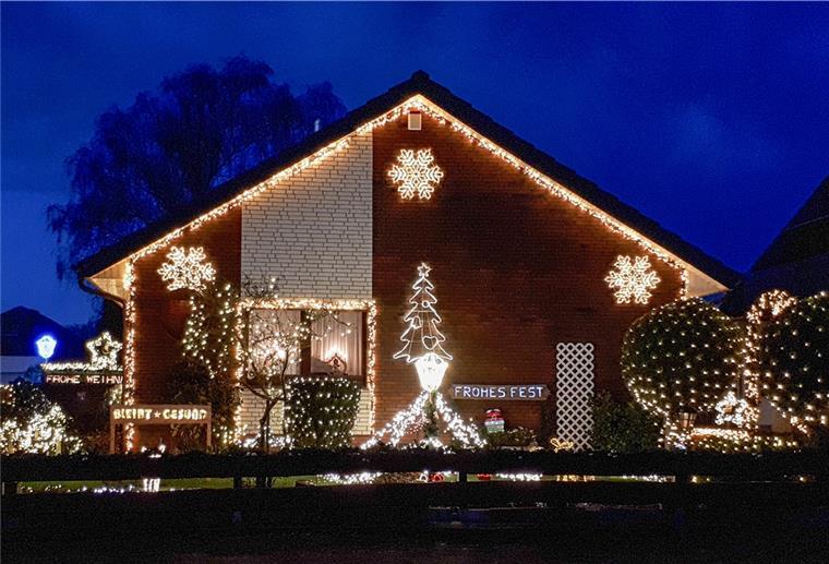 In Spaden leuchtet wieder das Haus von Klaus-Dieter Foest.