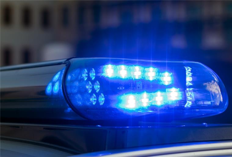 Ausschreitungen bei Demo gegen Querdenker-Marsch In Syke kam es zu Auseinandersetzungen mit der Polizei.