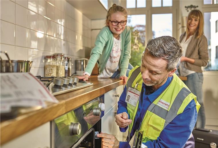 In vielen Bremerhavener Haushalten hat Wesernetz die Gasgeräte bereits überprüft. 850 kann das Unternehmen nicht erreichen. Die Folge kann eine Sperrung für gut 4500 Haushalte in der Stadt sein.