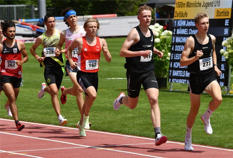 Tammo Doerner vom SV Nordenham mit Bestzeit Zweiter bei U18-Gala In Walldorf lief Tammo Doerner (Zweiter von rechts) vom SV Nordenham 1500 Meter in 4:03,93 Minuten.