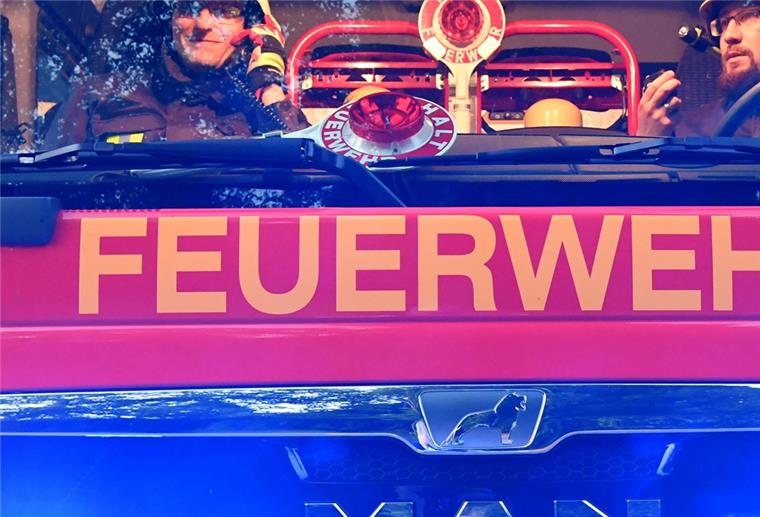 Weyhe: Zwei Verletzte bei Brand in Mehrfamilienhaus In Weyhe hat es in einem Mehrfamilienhaus gebrannt.