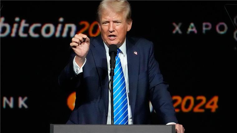 Bitcoin knackt historische Marke von 100.000 Dollar Investoren versprechen sich, dass Donald Trump eine kryptofreundliche Regulierung umsetzen wird. (Archivbild)