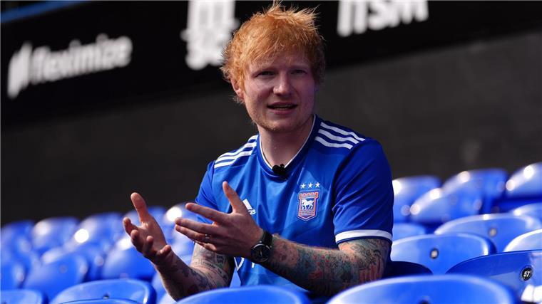 Brighton gewinnt bei Hürzeler-Debüt - Füllkrug verliert Ipswitch-Fan Ed Sheeran schaute von der Tribüne zu.