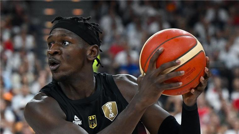 Feinschliff im Basketball-Tempel: Wagner und Co. lieben Köln Isaac Bonga kann bei der EM ein ganz wichtiger Faktor werden. (Archivbild)