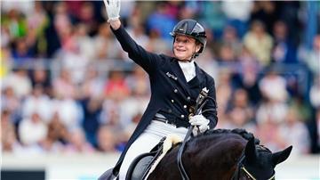 Isabell Werth gewinnt in Aachen  auf dem Pferd Wendy de Fontaine drei Prüfungen.