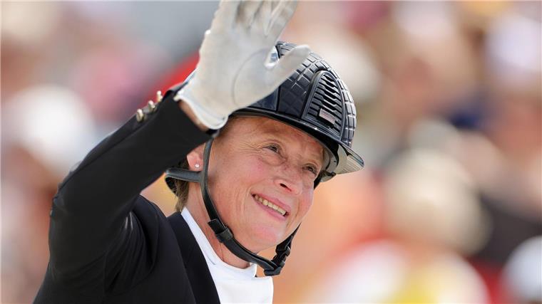 Werth gewinnt zum elften Mal die Weltcup-Kür in Stuttgart Isabell Werth und Wendy bleiben bei ihrem ersten Hallenturnier nach den Olympischen Spielen von Paris ungeschlagen.