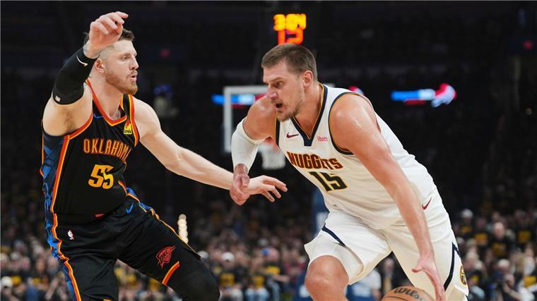 NBA-Rekord: Hartensteins Thunder schlagen in Playoffs zurück Isaiah Hartenstein und die Oklahoma City Thunder hatten die Nuggets um Nikola Jokic komplett unter Kontrolle.