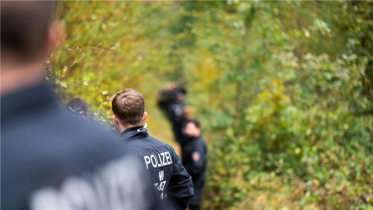 So viele Menschen gelten in Niedersachsen als vermisst Ist ein Mensch vermisst, durchleben Angehörige oft bange Stunde. (Symbolbild)