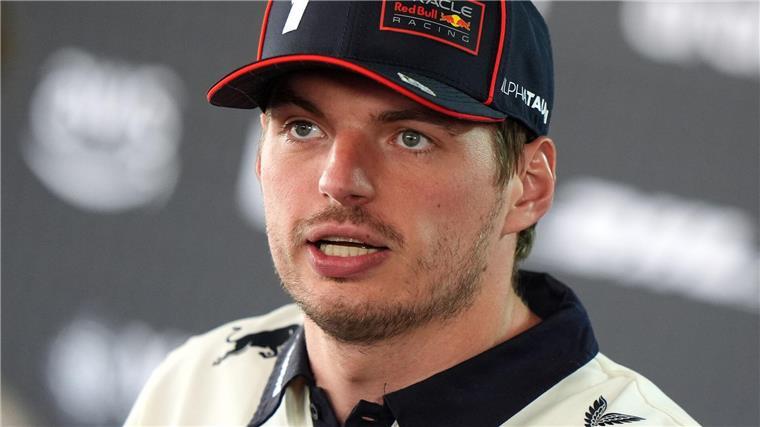 Flucht vor Verstappen? Mercedes-Fahrer bestreiten Gespräche Ist genervt von den Spekulationen um seine Zukunft: Max Verstappen.